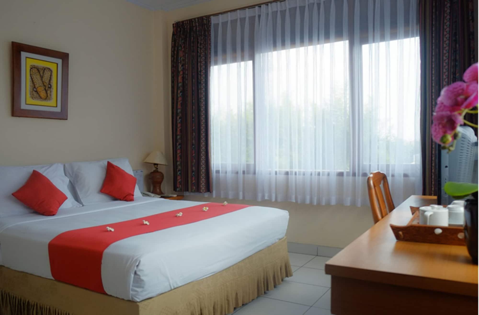 Mutiara Hotel And Convention Бандунг Екстериор снимка