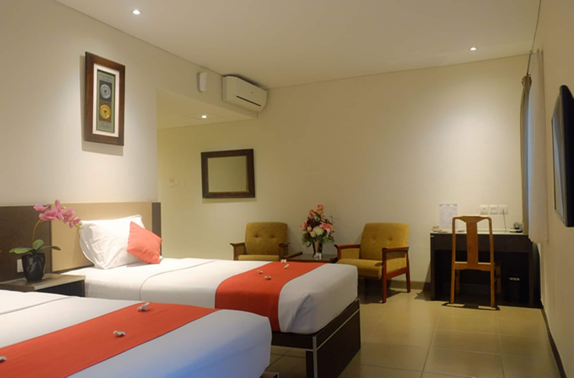 Mutiara Hotel And Convention Бандунг Екстериор снимка