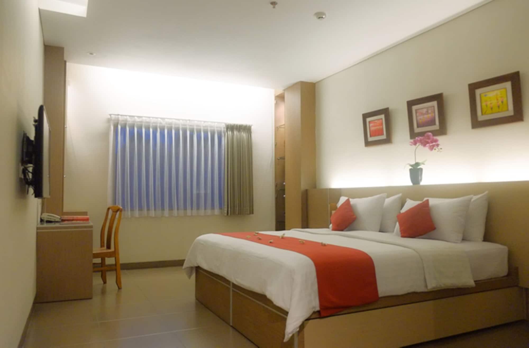 Mutiara Hotel And Convention Бандунг Екстериор снимка