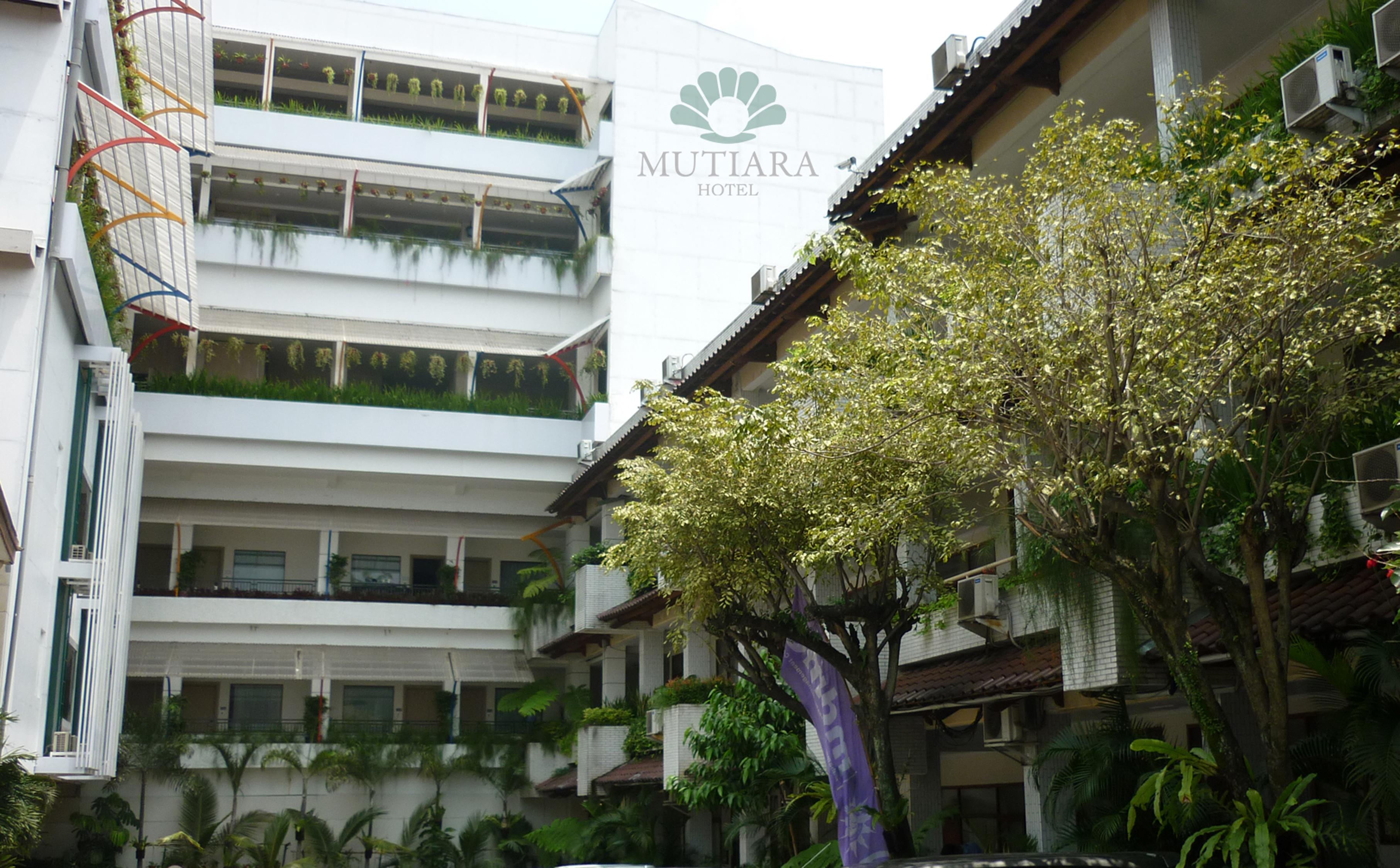 Mutiara Hotel And Convention Бандунг Екстериор снимка
