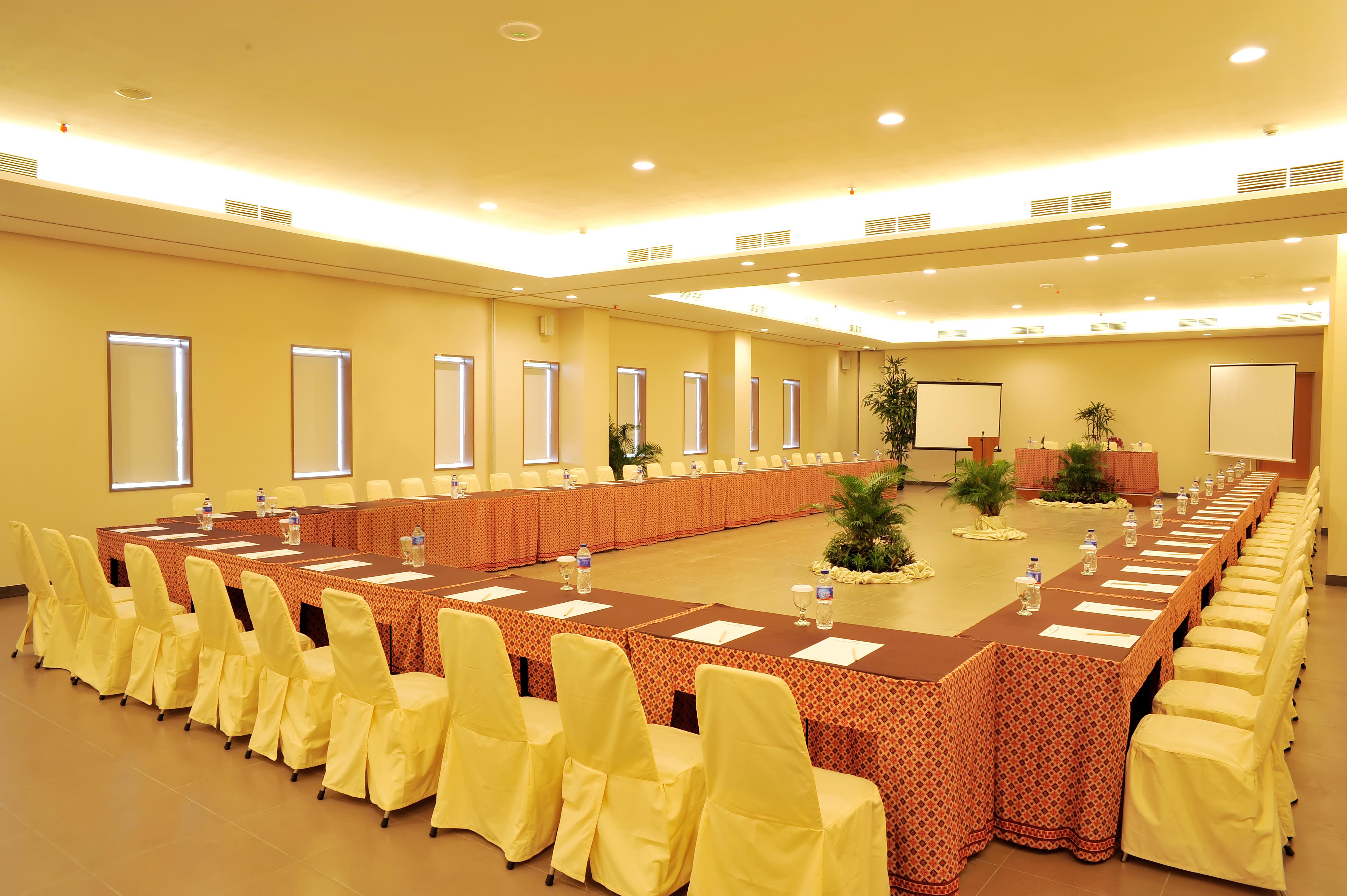 Mutiara Hotel And Convention Бандунг Екстериор снимка