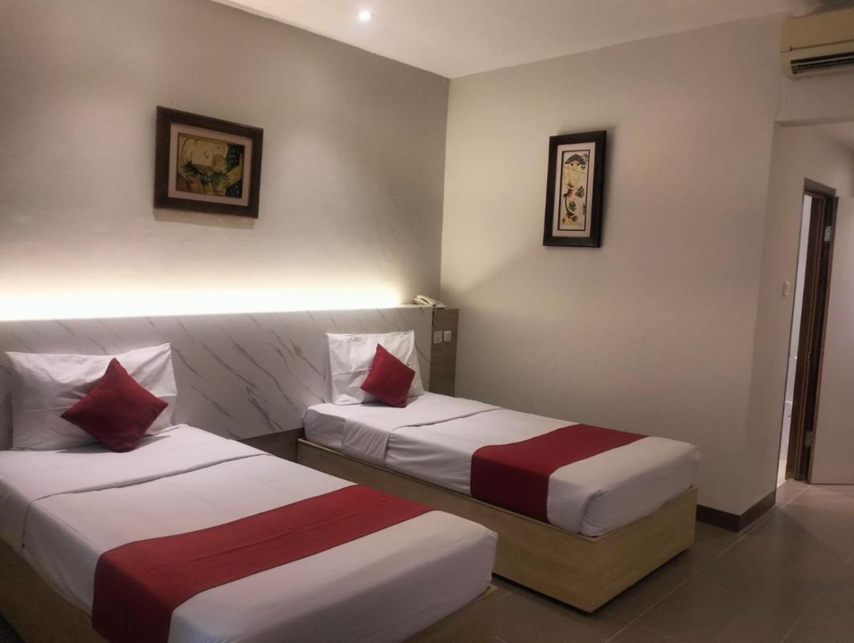 Mutiara Hotel And Convention Бандунг Екстериор снимка