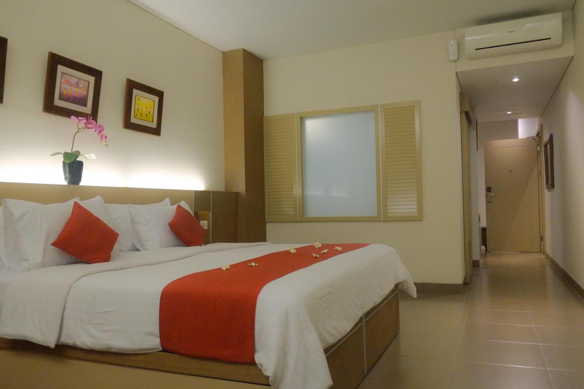 Mutiara Hotel And Convention Бандунг Екстериор снимка