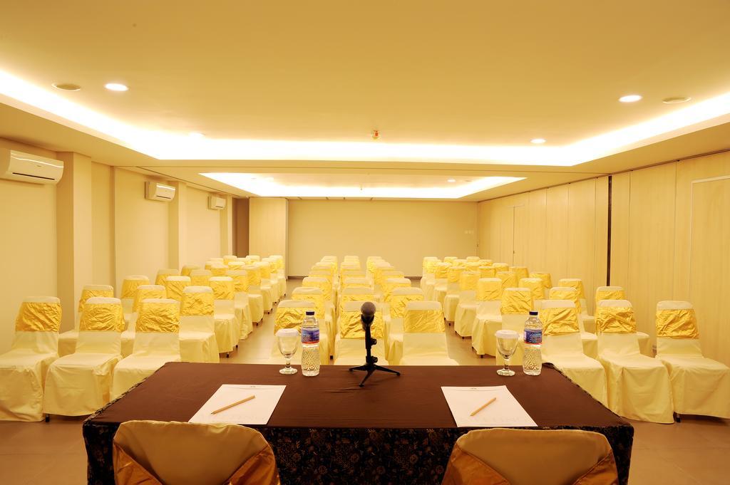 Mutiara Hotel And Convention Бандунг Екстериор снимка